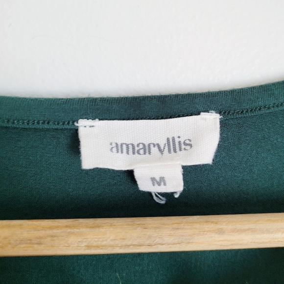 Amaryllis | Green Modal Crochet Sleeveless Top - M - Picture 3 of 8